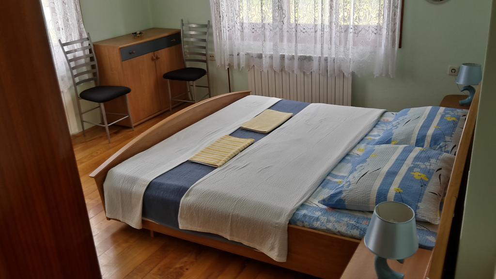 House Petkovic Hotel Korenica Bagian luar foto