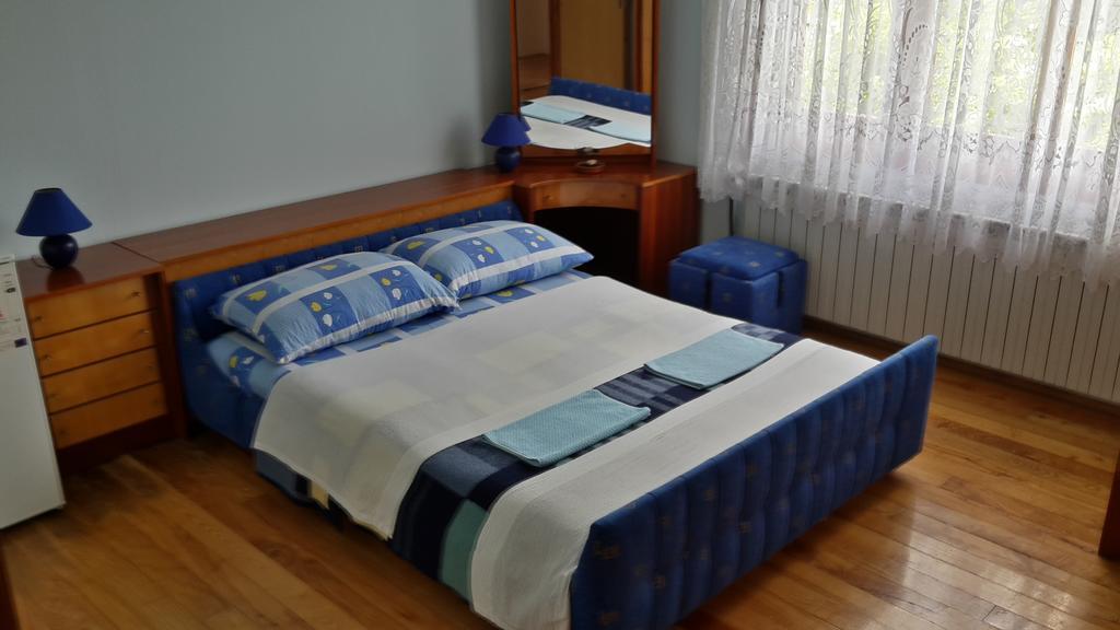 House Petkovic Hotel Korenica Bagian luar foto