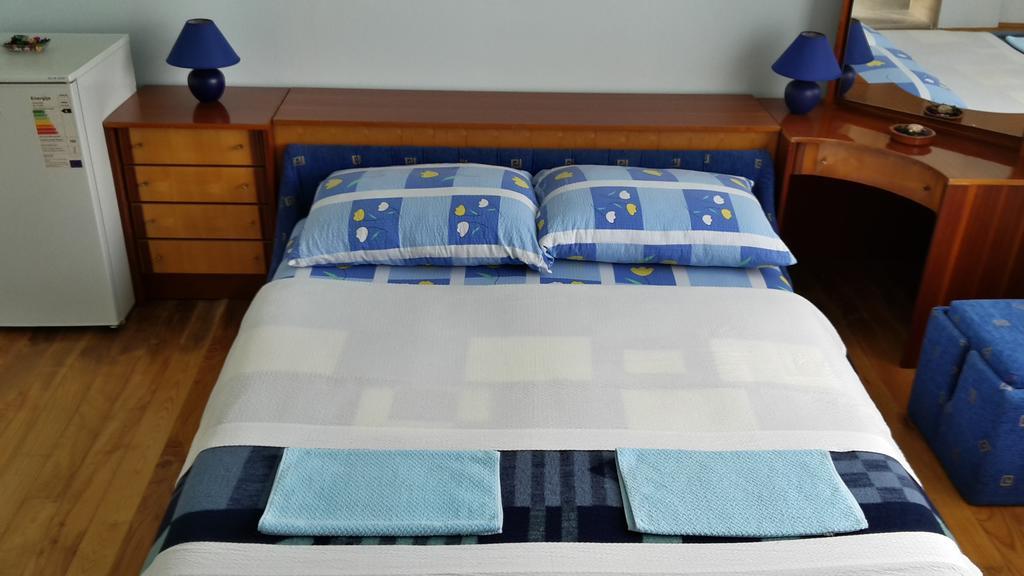 House Petkovic Hotel Korenica Bagian luar foto