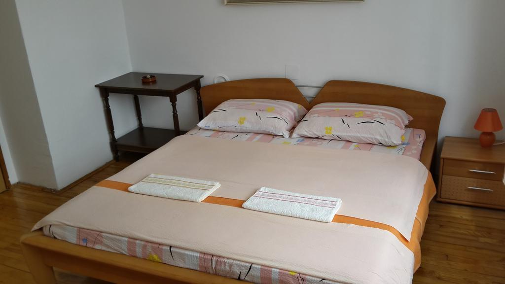 House Petkovic Hotel Korenica Bagian luar foto