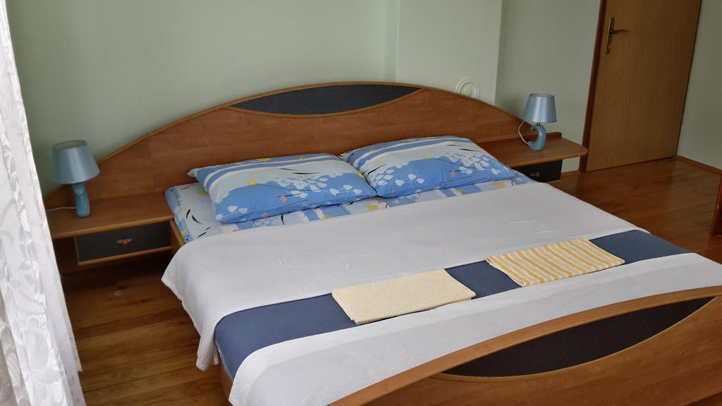 House Petkovic Hotel Korenica Bagian luar foto
